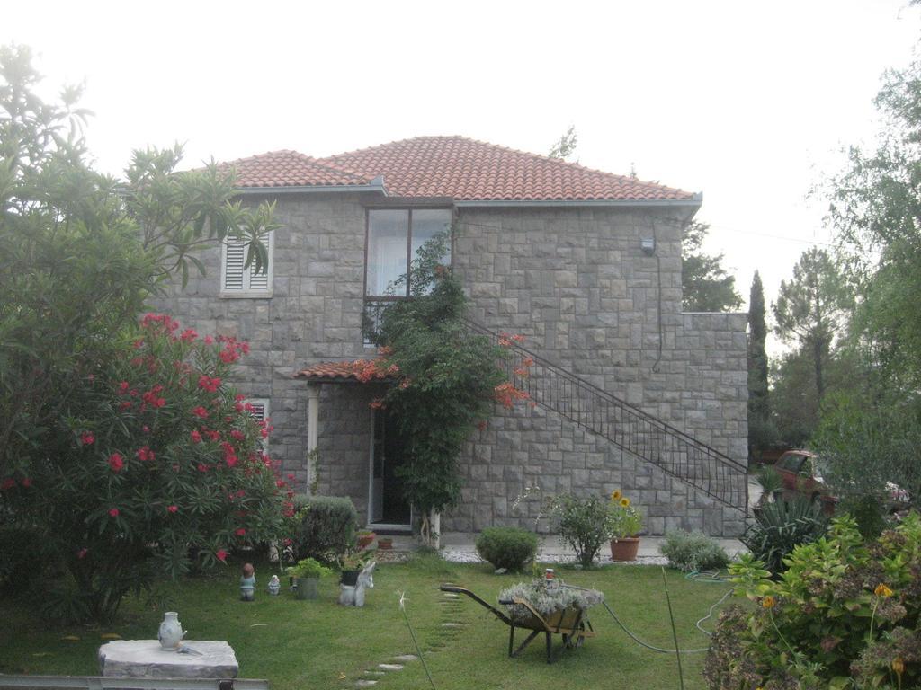 Apartments Duras Gruda Ruang foto