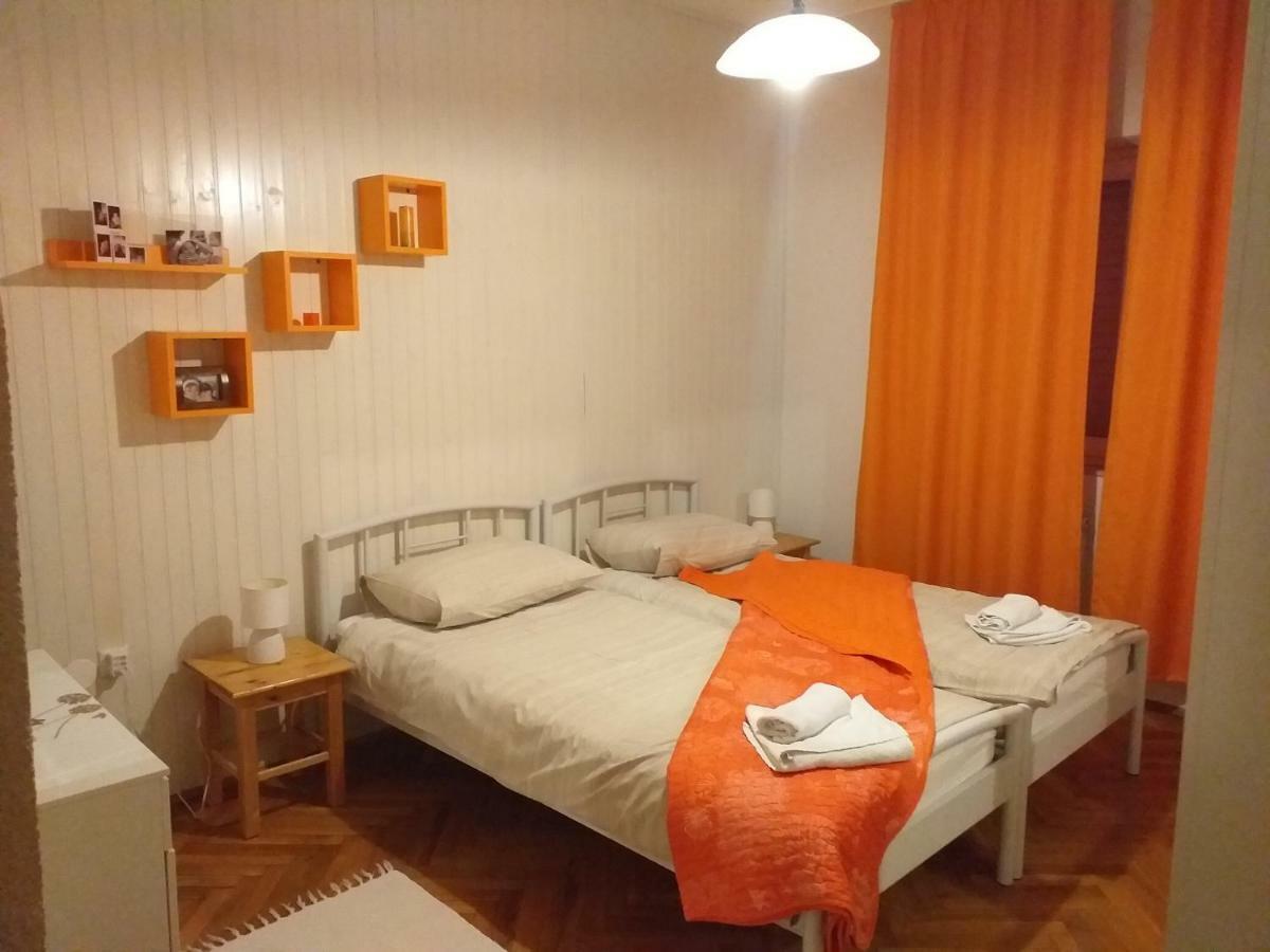 Apartments Duras Gruda Bagian luar foto